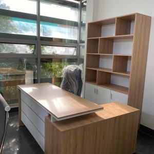 bàn làm việc giám đốc thiết kế góc chữ L sang trọng
