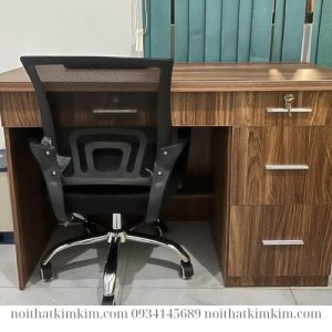 Bàn làm việc văn phòng bằng gỗ có ngăn kéo khóa tại Bình Dương,tp hồ chí minh
