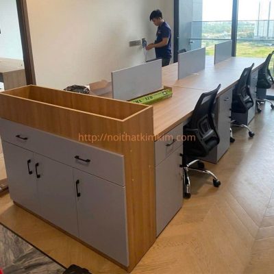 bàn cụm văn phòng 6 người giúp tối ưu diện tích cho văn phòng nhỏ