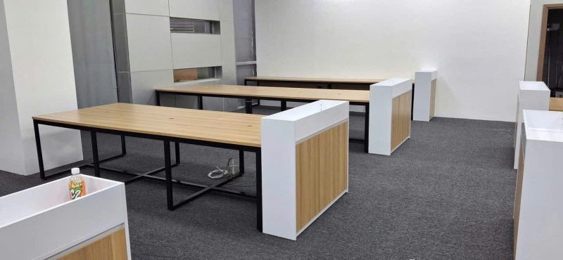 setup bàn cụm làm việc văn phòng Khung sắt kết hợp MDF tại Thủ Dầu Một Bình Dương