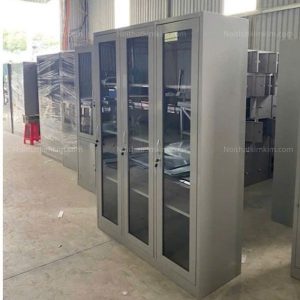 Tủ hồ sơ sắt 3 cánh kính TSCK03 cao 1830mm dùng cho văn phòng